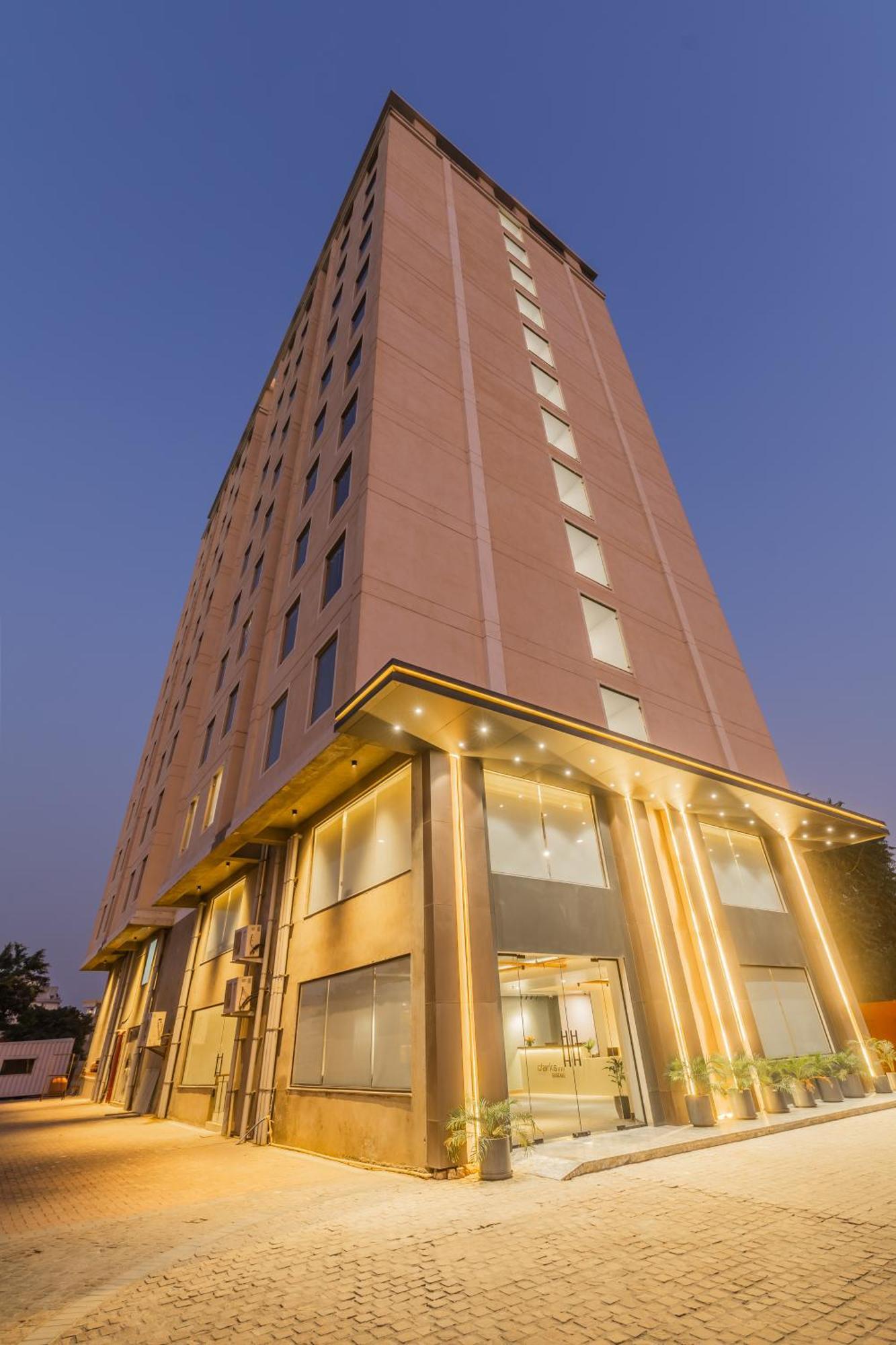 Clarks Inn Suites Jaipur Exterior photo