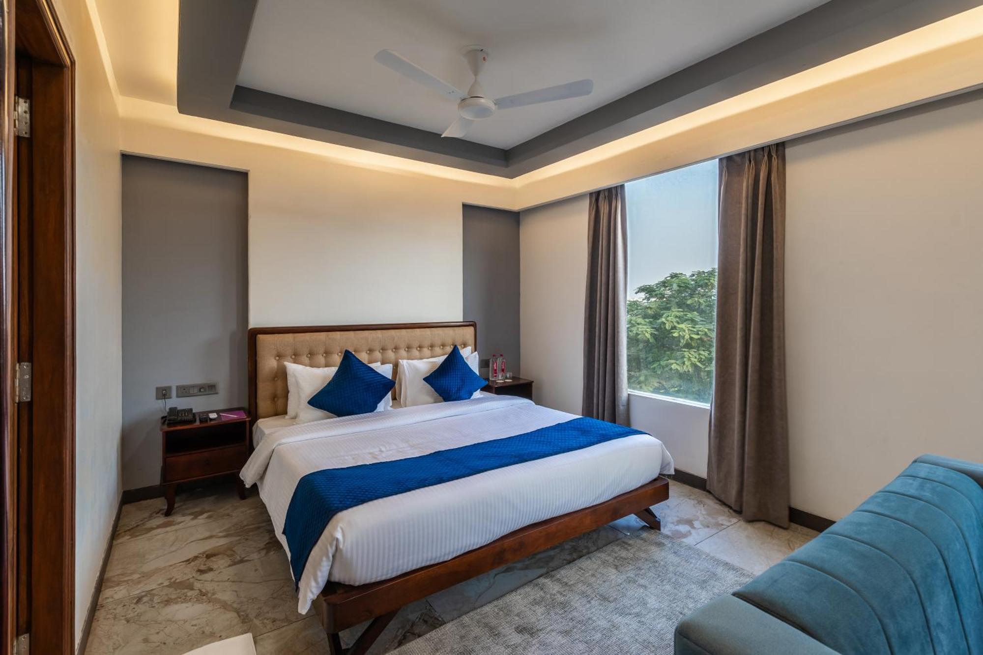 Clarks Inn Suites Jaipur Exterior photo